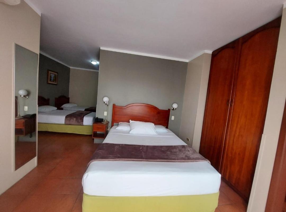 Grand Hotel Americano Machala Buitenkant foto